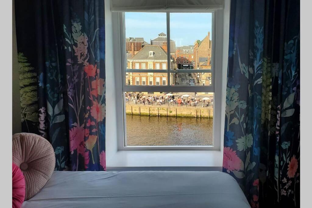 The Riverside At Woodsmill Quay With Parking York Exteriör bild